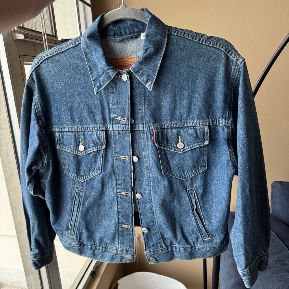 Women’s Jean Jacket with extra wide sleeves